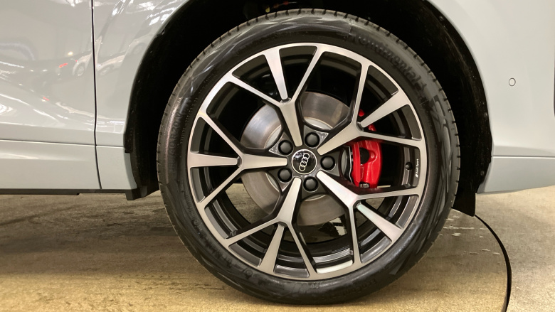 Audi Q3 1.5 e-Hybrid Launch Edition 5dr S Tronic Estate